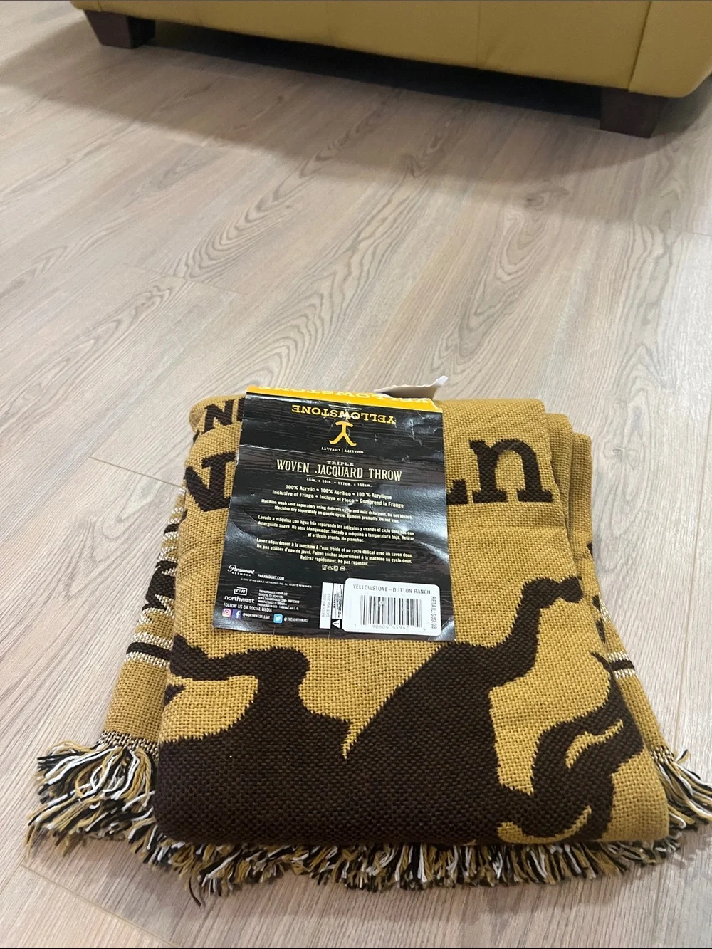 Yellowstone Dutton Ranch Woven Jacquard Throw - Mustard Yellow
